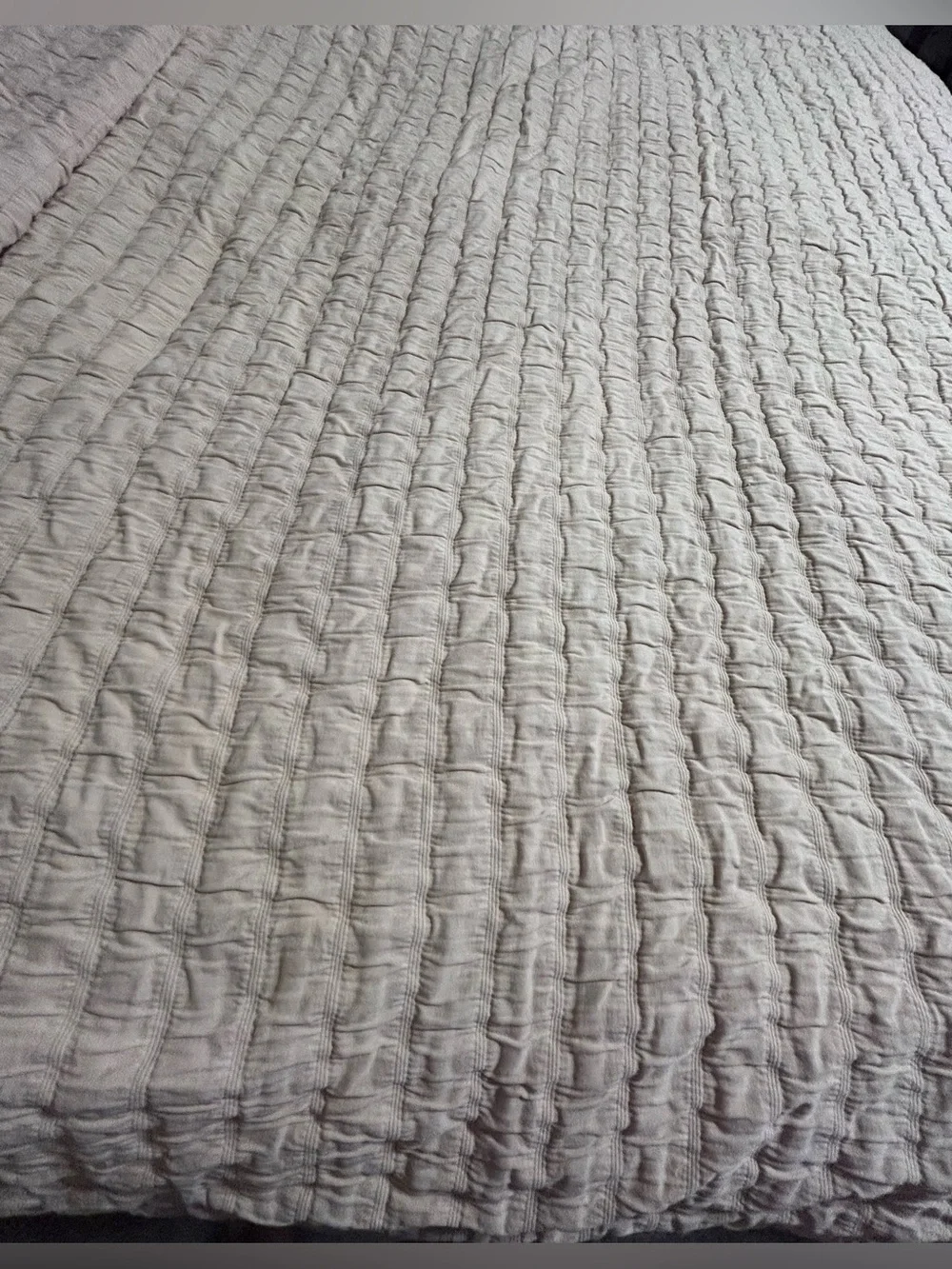 RARE Eileen Fisher Home queen rippled on front . Cotton quilt. Heirloom quality
